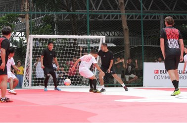 Fußballspiel bei der Eröffnung des Bundesliga Common Grounds in Jakarta, Indonesien.